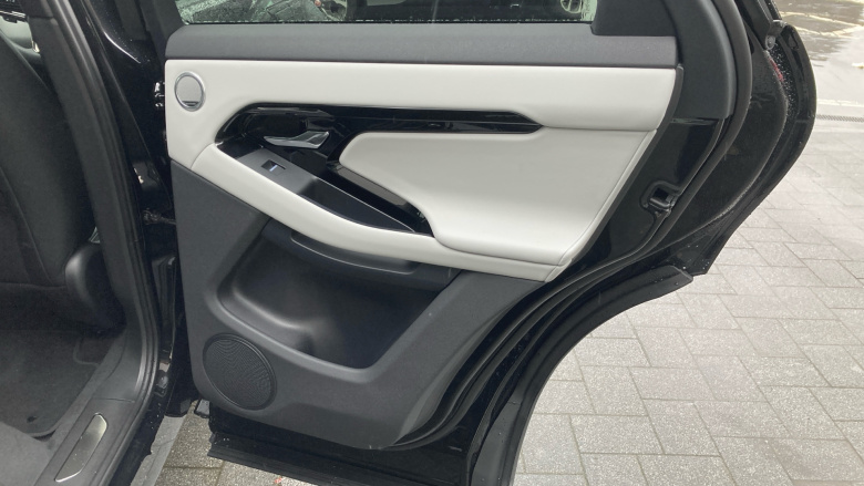 Land Rover Range Rover Evoque 2.0 D200 Dynamic SE 5dr Auto Diesel Hatchback